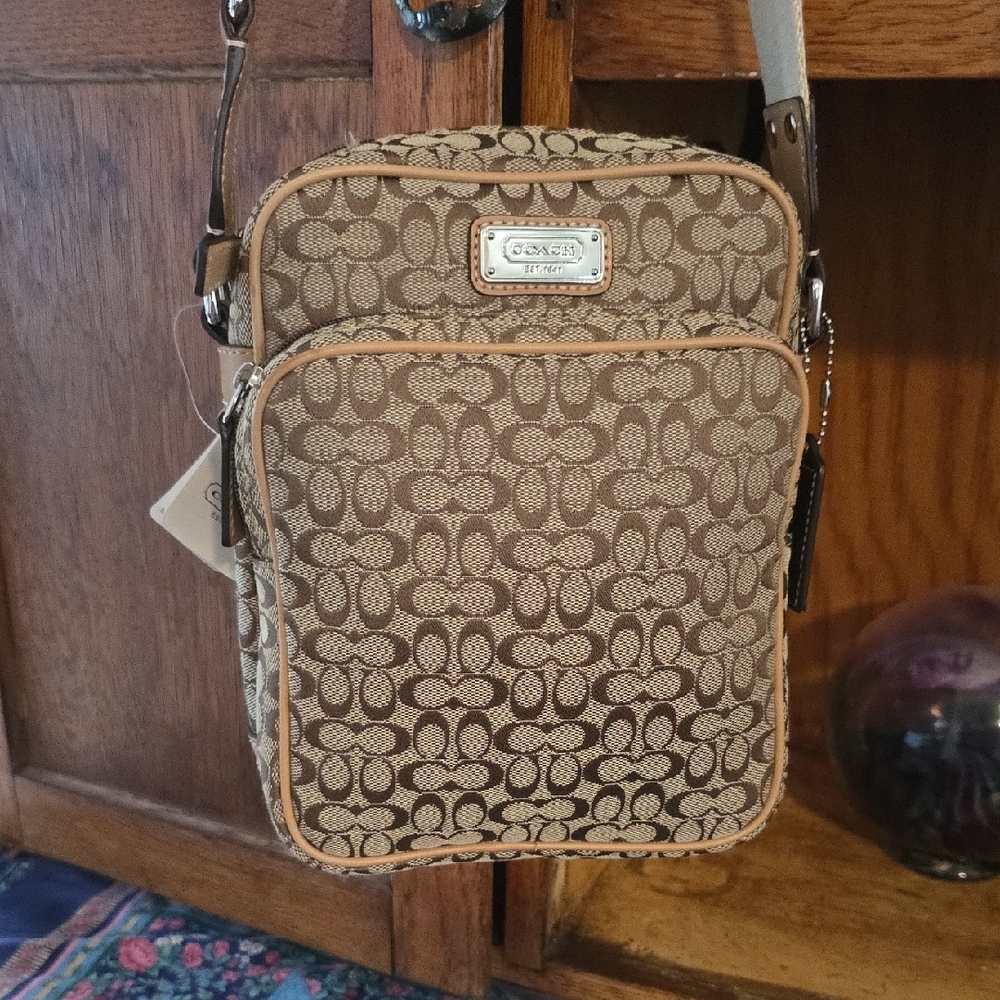 Coach Signature Brown Khaki Messenger / Camera Bag NWT